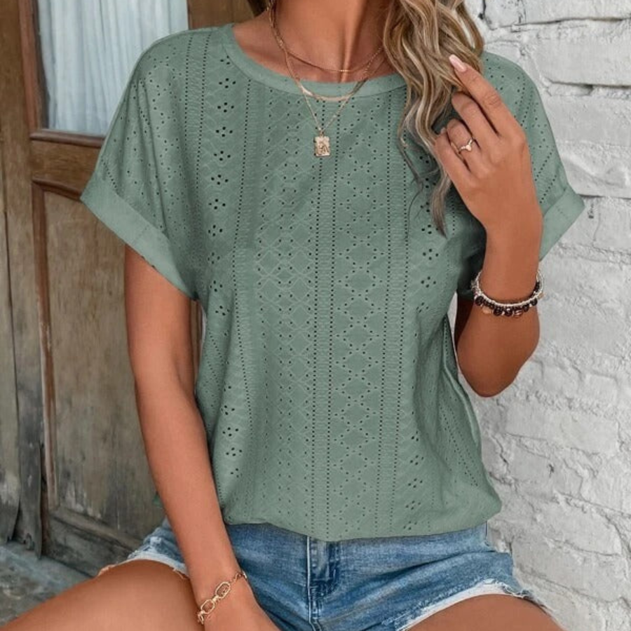 Ainsley | Stylish & Comfortable Women’s Leisure Shirt | Effortless Everyday Comfort