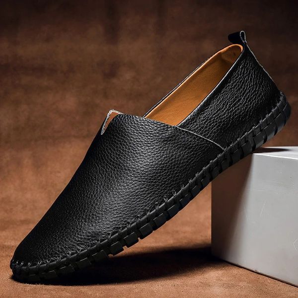 Thomas | Men’s Pebbled-Grain Leather Loafers | Rugged and Refined Elegance