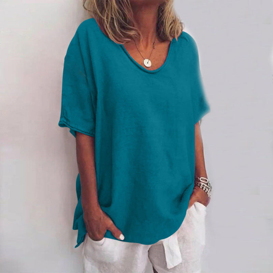Kitty | Women’s Loose-Fit Blouse | Relaxed Comfort with an Effortless Look
