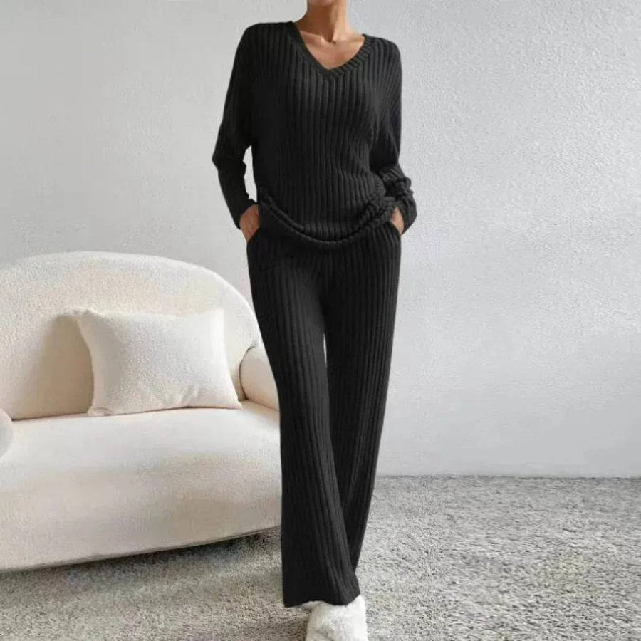 Alice | Two-Piece Loungewear Set | Relaxed Comfort with Modern Ease