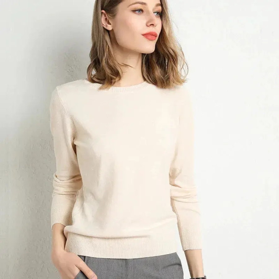 Lucy | Women’s Classic Cashmere Sweater | Timeless Comfort and Luxury