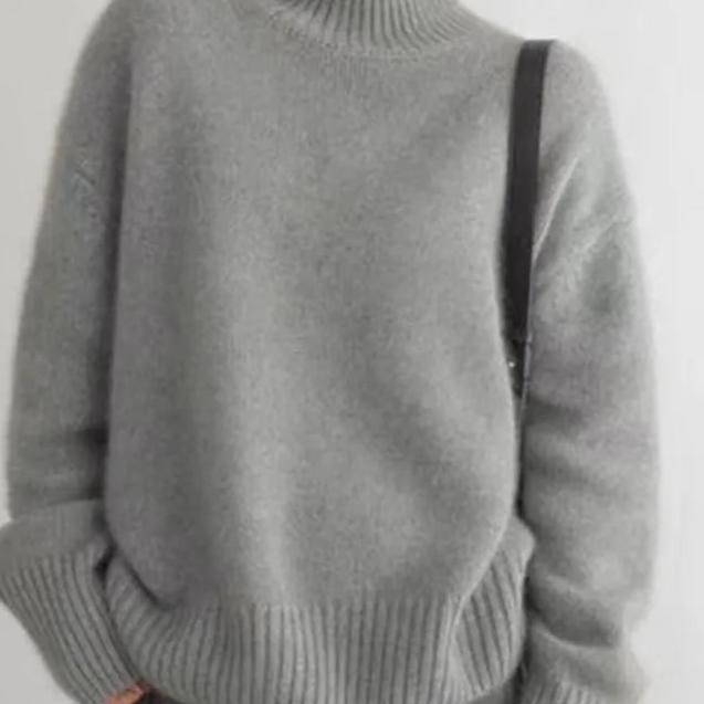 Adriana | Women's Oversized Turtleneck Sweater, Soft Cashmere Winter Pullover