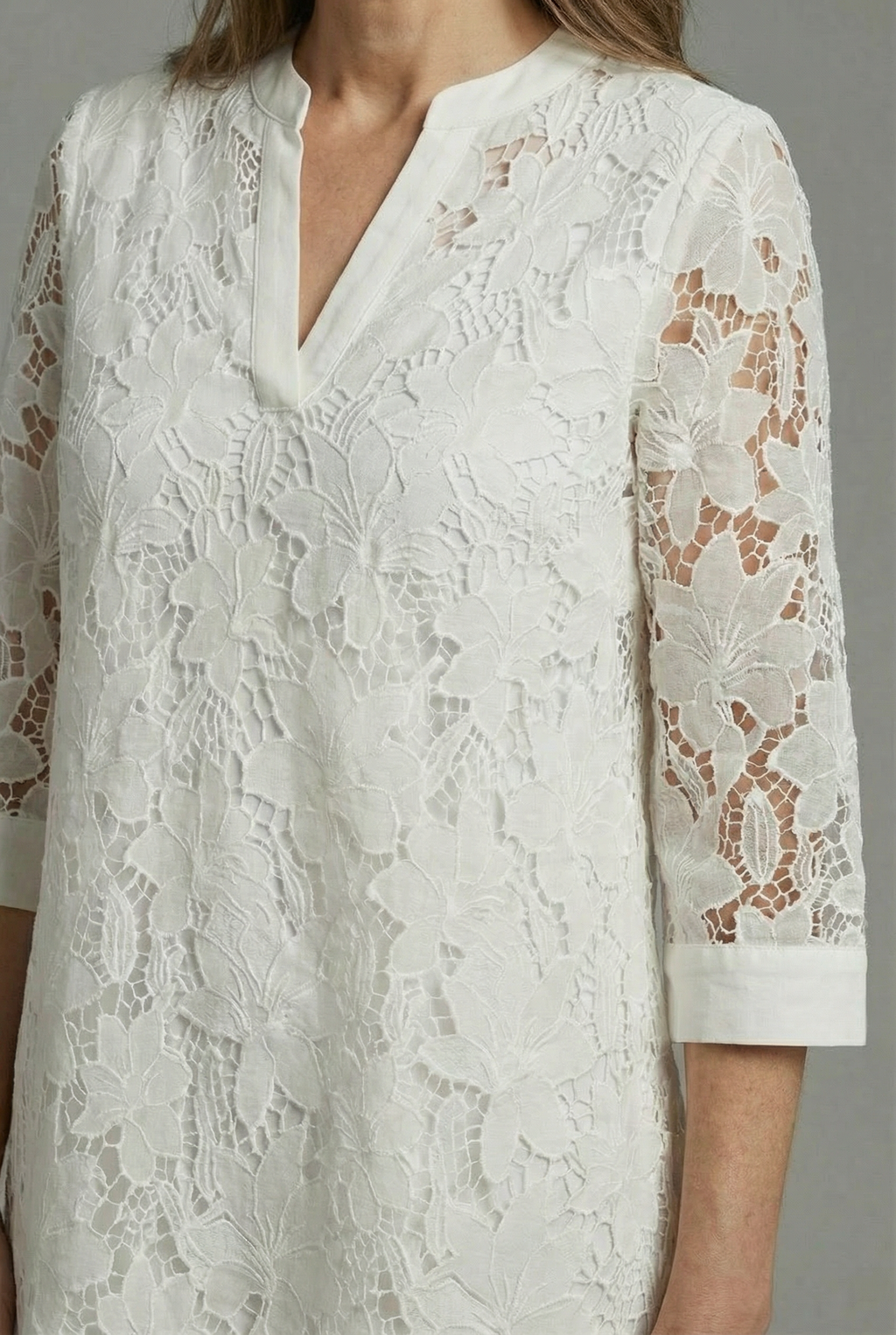 Gianna | Embroidered Midi Dress | Elegant Lace Detail & Relaxed Fit