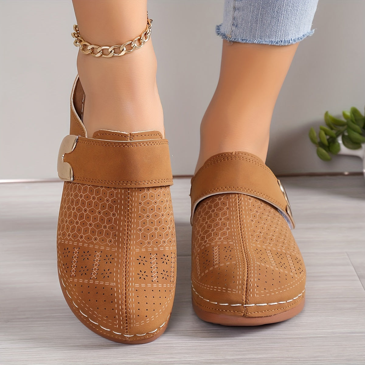Robyn | Women's Comfort Slippers | Cozy Support with Everyday Stability